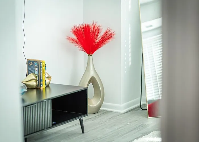 Apartment Modern 2br In The Strip District *